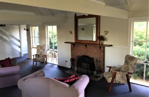 Macedon Hotel | Macedon Ranges Hotel & Spa