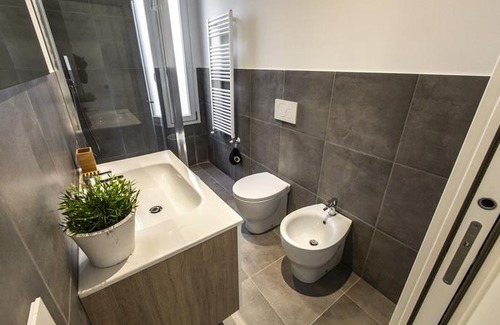 Zona Farini Apartment | Maciachini Bright Apartment R&R