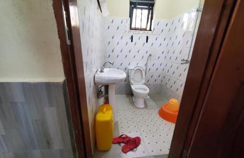 Rubirizi Hotel | Mackline Rest House