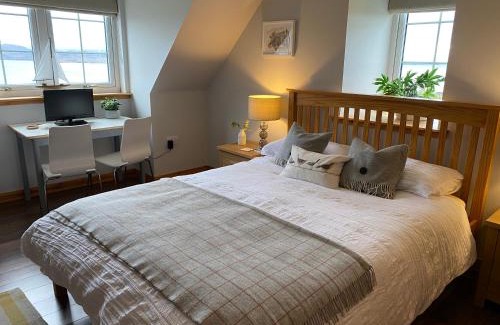 The Hebrides Bed & Breakfast | Macrae Croft- Rooms