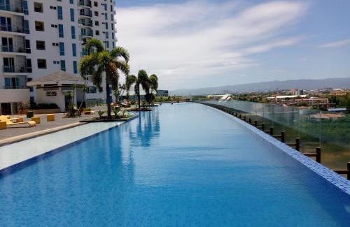 Lapu-Lapu Apartment | Mactan Newtown 8 boulevard Deluxe