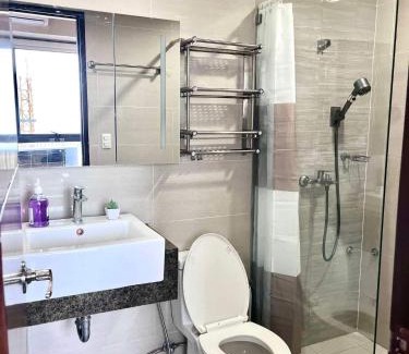 Lapu-Lapu Apartment | Mactan Newtown Condo with Pool access