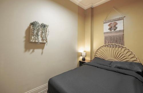 Coogee Hostel | Mad Monkey Hostel Coogee Beach