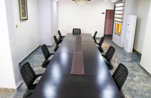 Maitama Hotel | Madaki's Executive Suites