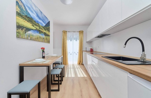 Krzyki Apartment | Madalińskiego 5 | Functional Studio | Parking
