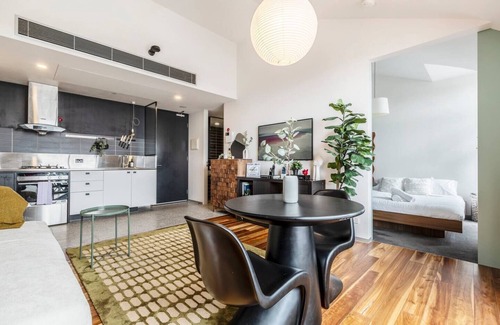 Fitzroy Apartment | Made on Moor Boutique Fitzroy Fusion