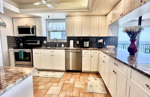 Madeira Beach Condo | Madeira Towers 504 Corner Beachfront Unit