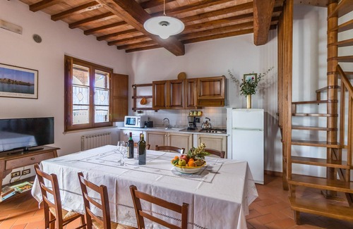 Casamaggiore Apartment | Madone 2, apartment in agriturismo. Pool, WiFi, tennis