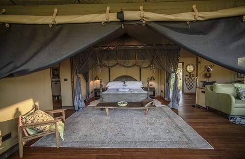 Ulundi Cabin | Madwaleni River Lodge - Babanango Game Reserve