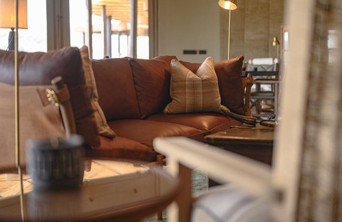 Ulundi Cabin | Madwaleni River Lodge - Babanango Game Reserve