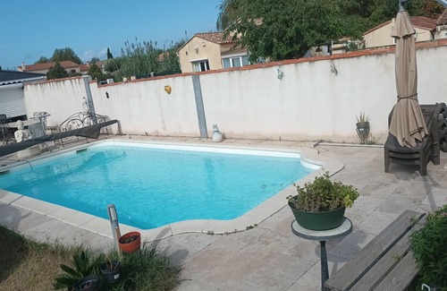 Saint-Victoret Bed & Breakfast | Maeva private Jacuzzi suite