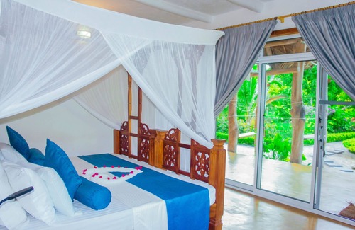 Mafia Island Cabin | Mafia Kivulini Bungalows