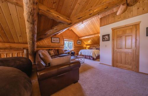 Rexford House | Maggies Cabin - Enjoy a Slice of Paradise in Rexford Montana