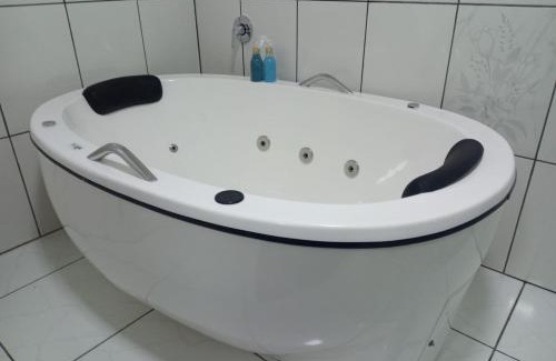 Canela House | Magia das Hortênsias - Natureza, Hidromassagem e Muita Tranquilidade!