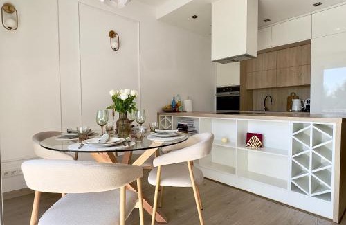 Katowice Apartment | Magic Place III - Francuska Park - Free Garage - Self Check-in