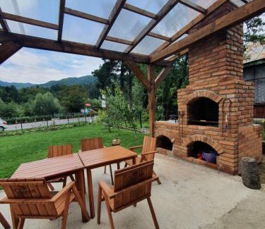 Gura Teghii Bed & Breakfast | Magic Rooms