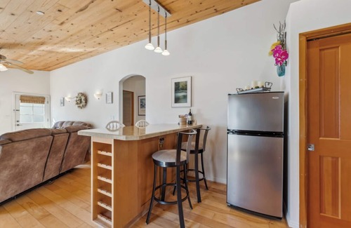 Summerland House | MAGICAL 5-STAR RATED OCEAN VIEW CUSTOM HOME - PLEASE READ ALL OUR GUEST REVIEWS