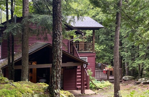 Keene Valley House | Magical Adirondack Camp on Gorgeous Brook