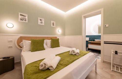 Naples City Centre Apartment | Magical Botanic-Garden Apartments