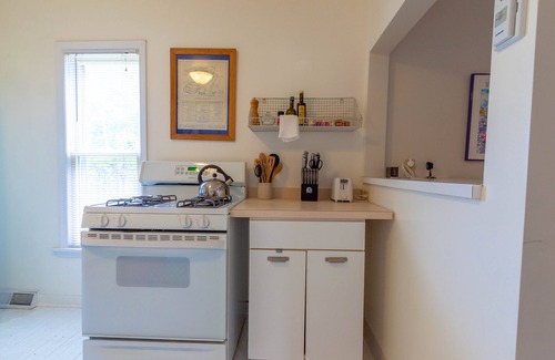 Harbor Springs House | Magical Harbor Spring Cottage-In Town- 4th of July and 7/26 to 8/2 just opened!