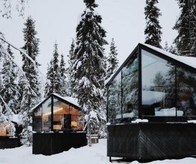 Rukatunturi Resort | Magical Pond Nature Igloos