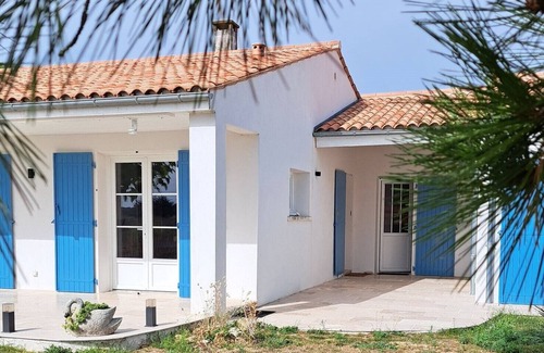 Cheray Villa | Magnificent renovated villa in a quiet environment near the sea with swimming pool