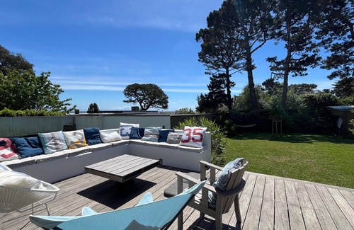 Saint-Pierre-Quiberon Villa | Magnificent family villa 30m from the beach
