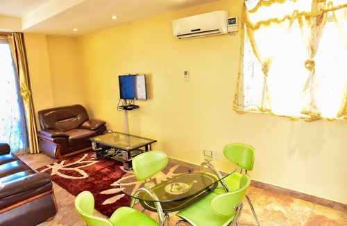 Muyenga Apartment | Magnificent 1 and 2 bedroom serviced Apartments in Kabalagala (SB 25)