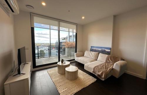Blackburn Apartment | Magnificent Apartment with Views and Pool