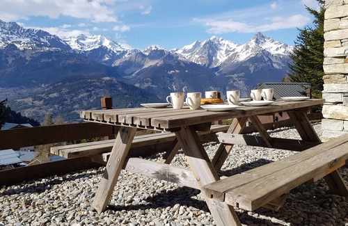 Valfrejus Ski Chalet | MAGNIFICENT CHALET * LA BUISSONNIERE, quiet, heart of resort, near the slopes