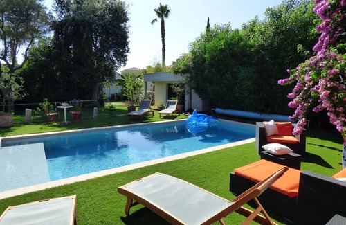 Perols Villa | MAGNIFICENT CONTEMPORARY VILLA 5 * 250M2, POOL, 6 BEDROOMS, 14 PERS, 2MN BEACH