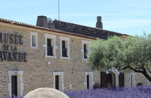 Chateauneuf-du-Pape House | Magnificent House Fully Air-conditioned, All Comfort Châteauneuf du Pape