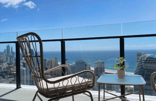 Broadbeach Apartment | Magnificent Full Ocean View at Casino Free Parking - CoastHM