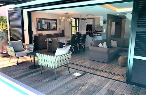 Quiberon Villa | Magnificent "Hi-tech" Villa: Swimming pool, Spa, MediaCenter, Electric bikes.