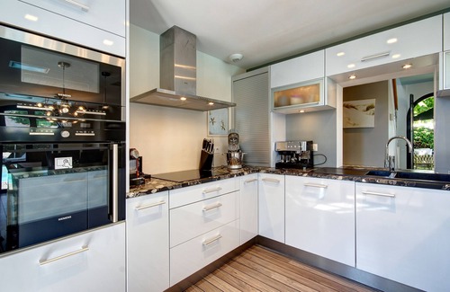 Quiberon Villa | Magnificent "Hi-tech" Villa: Swimming pool, Spa, MediaCenter, Electric bikes.