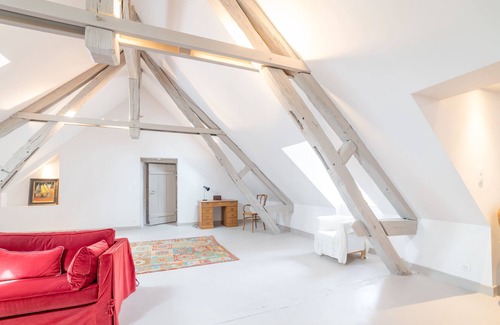 Avallon Apartment | Magnificent Loft in Avallon 6p