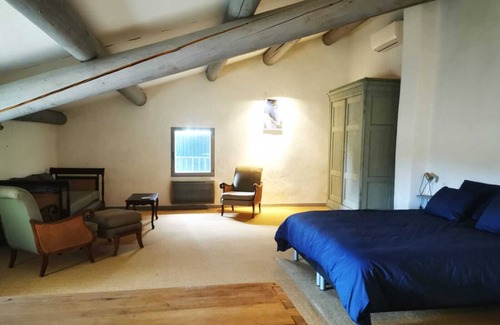 Orange Other | Magnificent Mas provençal. Not overlooked, with swimming pool and large enclosed garden.