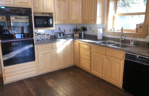 Florissant Cabin | Magnificent Mountain Home with Beautiful Pikes Peak Views
