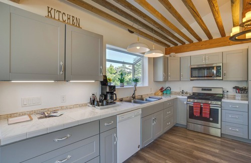 Ridgway House | Magnificent Ouray Home w/Deck & Mountain Views!