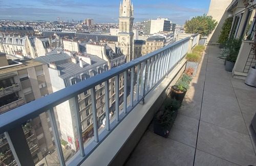 Quartier de la Folie-Mericourt Apartment | Magnificent Penthouse panaramic view of Paris