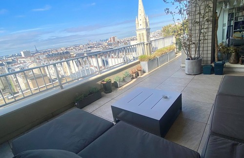 Quartier de la Folie-Mericourt Apartment | Magnificent Penthouse panaramic view of Paris