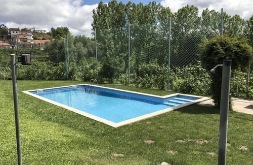 Medelo House | Magnificent Quinta with Pool - Guimarães Casa I