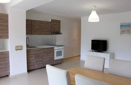Vetricella Apartment | Magnificent T2 rental adjoining ground floor villa, private garden, 1.5km from the beaches