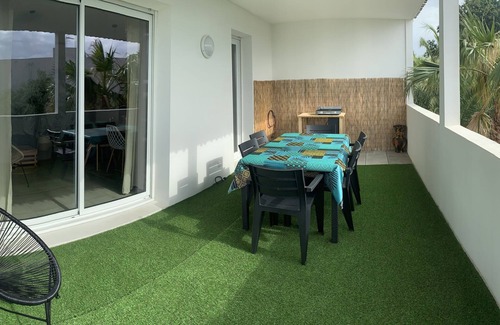 Bayonne Apartment | Magnificent T4 covered vacation terrace 4km from the beaches!