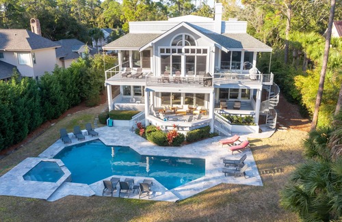 Sea Pines House | Magnificent & Spacious 6-Bdrm home w/Private Pool, just steps from Beach