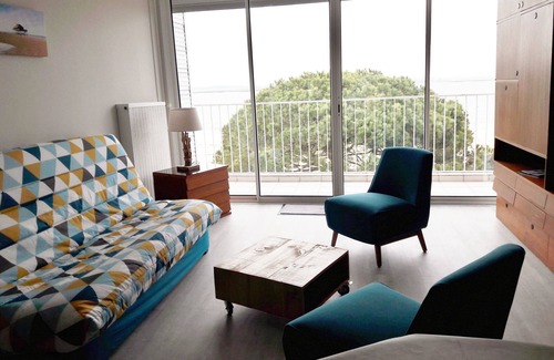Arcachon Apartment | Magnificent views of the Bay, in the center and on the beach .