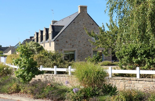 Etel House | MAGNIFICENT VILLA ETELOISE 200m FROM THE SEA WITH HEATED POOL