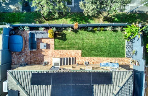 Brackenfell Villa | Magnificent Villa Load-Shedding Free!