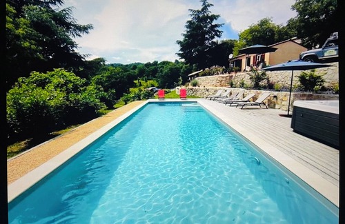 Chassiers House | Magnificent villa with outbuilding and unusual accommodation in the trees. Sleeps 10