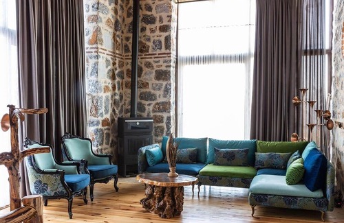 Orhangazi Villa | Magnificient Stone House with Private Pool and Jacuzzi in Iznik, Bursa